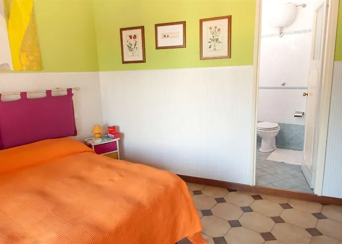 Passeggiate Romane Bed & Breakfast 4*